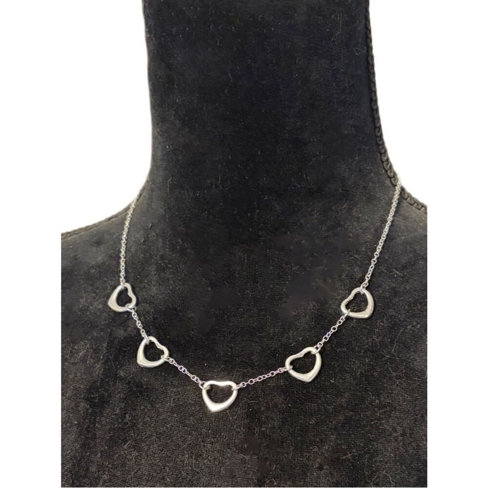 The 5 heart Sterling Silver necklace